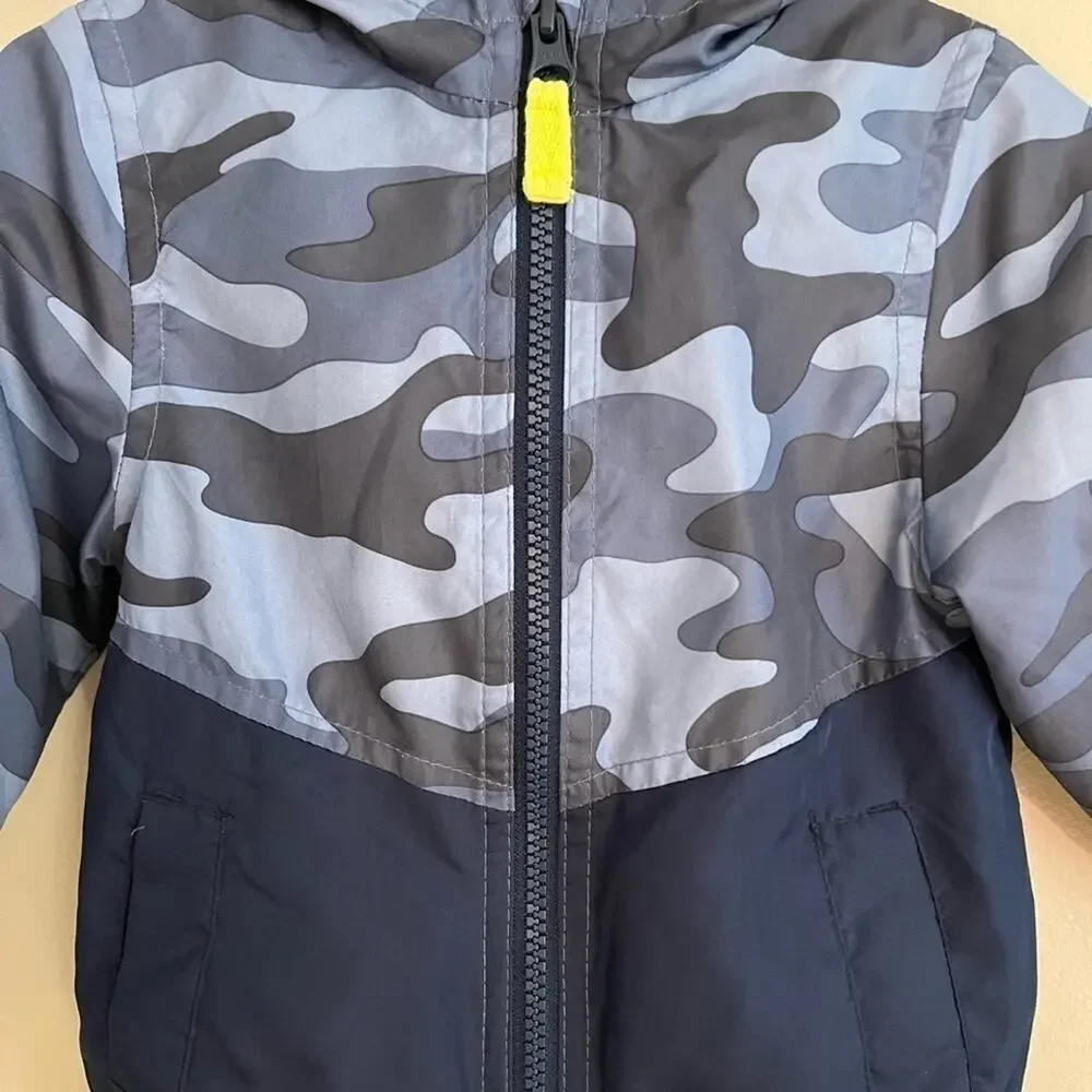 CARTERS BOYS FULL ZIP JACKET SIZE 12 MONTHS